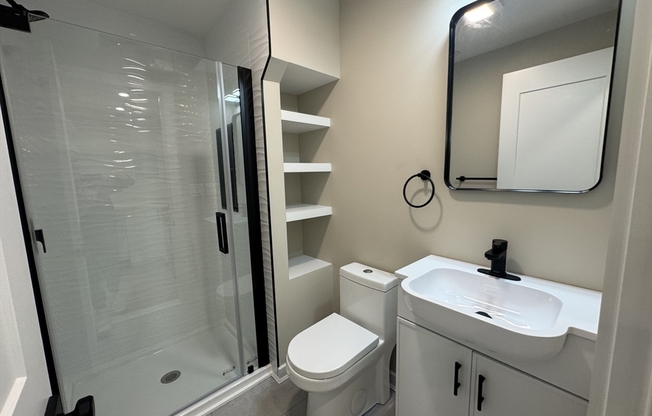 1 bed, 1 bath, 400 sqft, $3,400, Unit 48