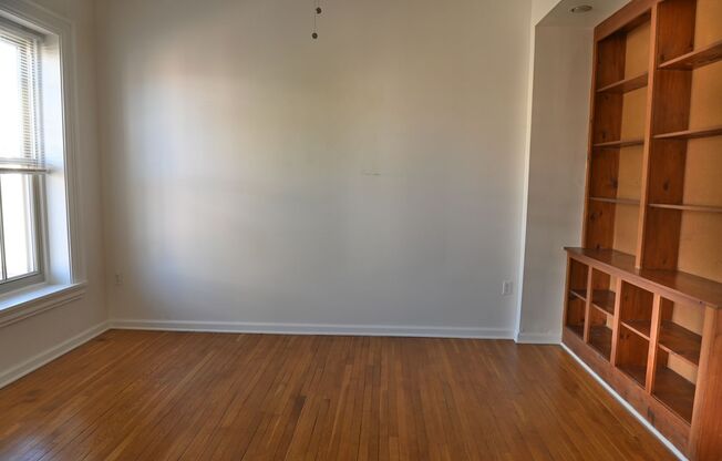 1 bed, 1 bath, 800 sqft, $1,225, Unit Apt 4