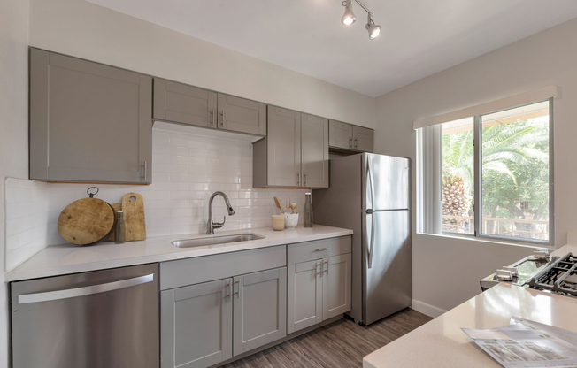 Home - Park Royal - Phoenix, AZ