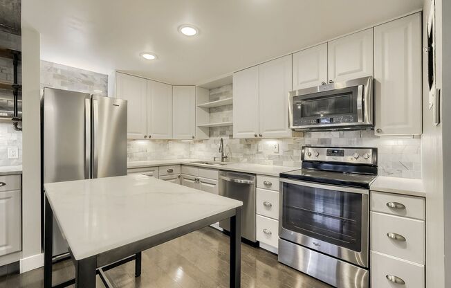 1 bed, 1 bath, $1,495, Unit Unit 302