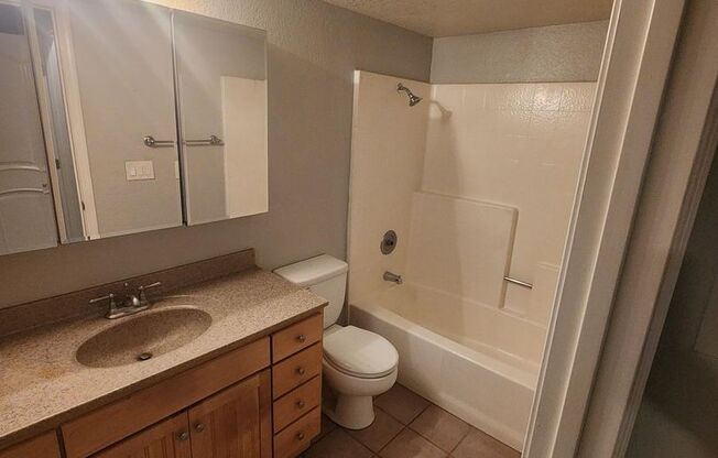 1 bed, 1 bath, $2,350