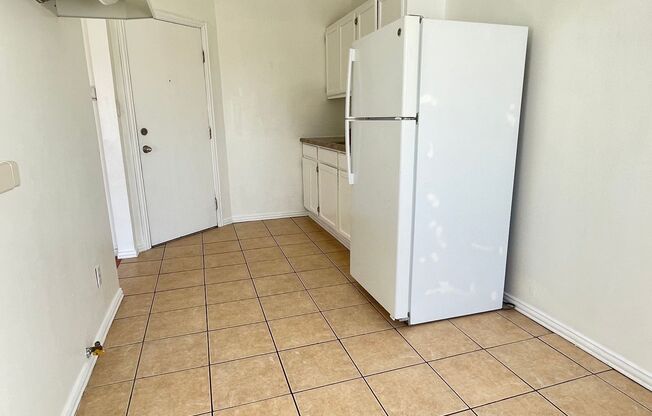 5839 Montebello Parkway (RR)