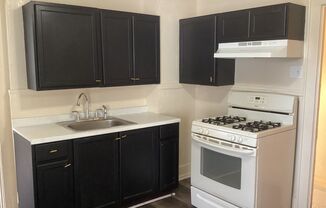 1 bed, 1 bath, $895, Unit 738-A