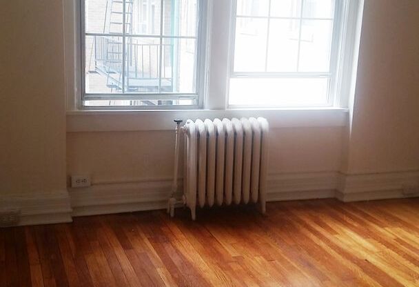 Studio, 1 bath, 270 sqft, $1,050, Unit 516