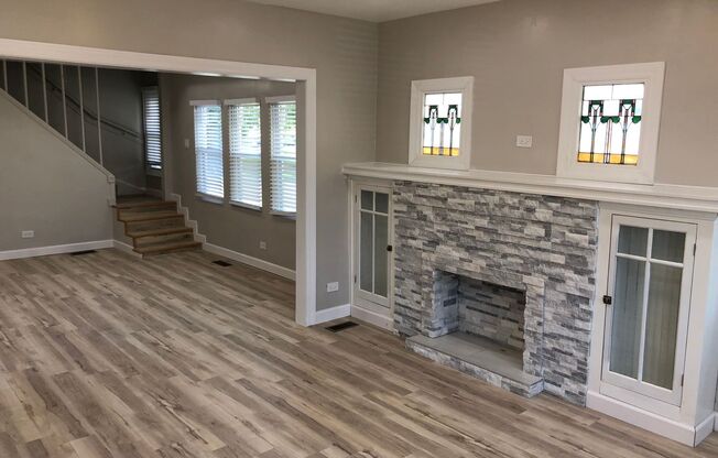 Large remodeled 4bed/2bath close to schools and transportation!