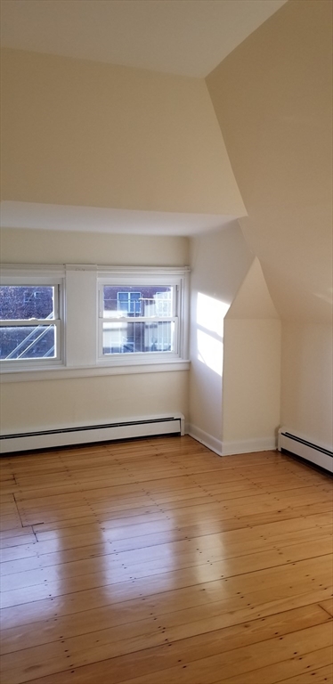 89 ENGLEWOOD AVE