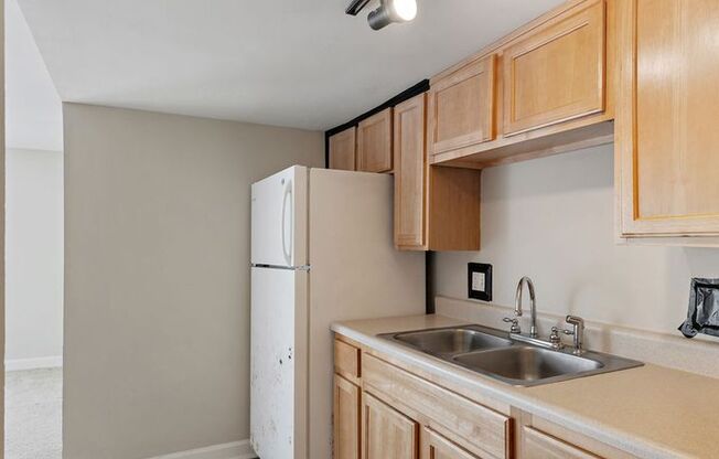 Studio, 1 bath, 387 sqft, $725, Unit 3606-205