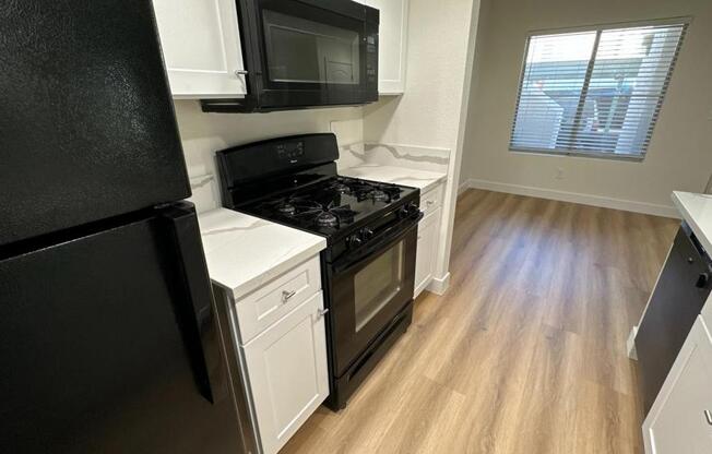 2 beds, 2 baths, 1,002 sqft, $1,500, Unit UNIT 1008