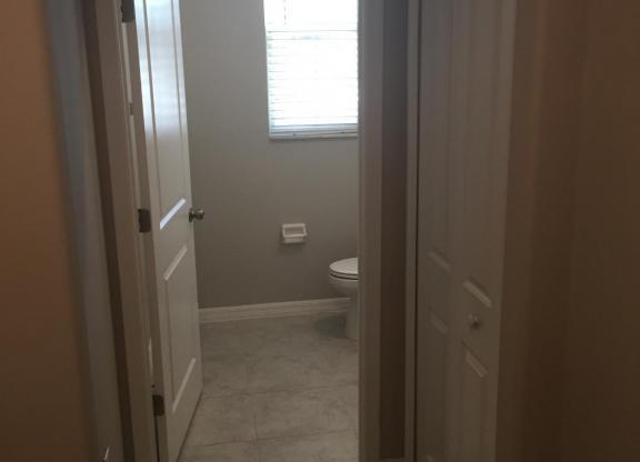 9618 PEMBROKE PNES DR