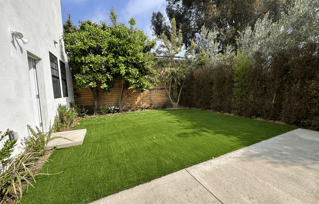 2134 Magnolia Ave