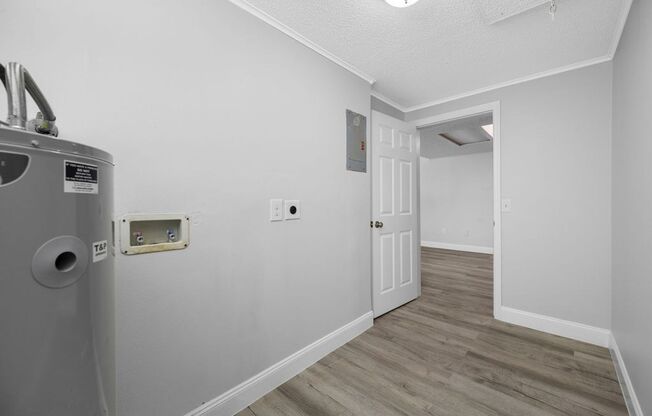 1 bed, 1 bath, 576 sqft, $1,079, Unit 208