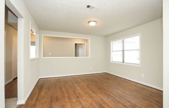 New Year. New Keys! Spacious 4 Bed / 2 Bath in Channelview - Move In Ready
