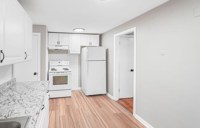 1 bed, 1 bath, 672 sqft, $1,600, Unit 1L