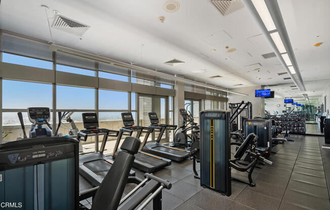 1 bed, 1 bath, 860 sqft, $3,000, Unit 914