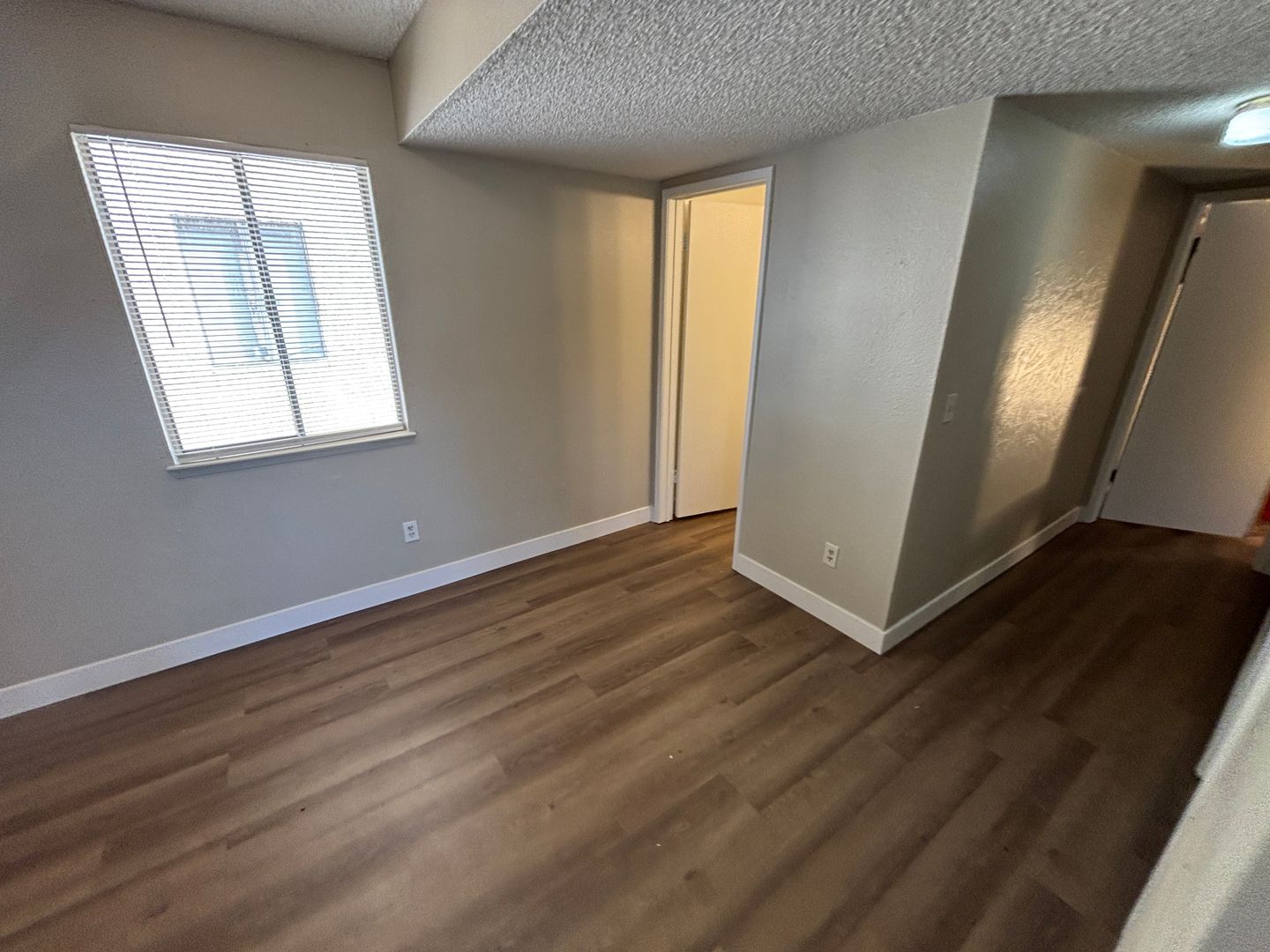 2205 N Jones