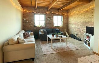 2 beds, 2 baths, 1,025 sqft, $1,900, Unit 504