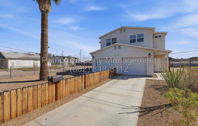 3 beds, 2.5 baths, 1,375 sqft, $2,200, Unit 2