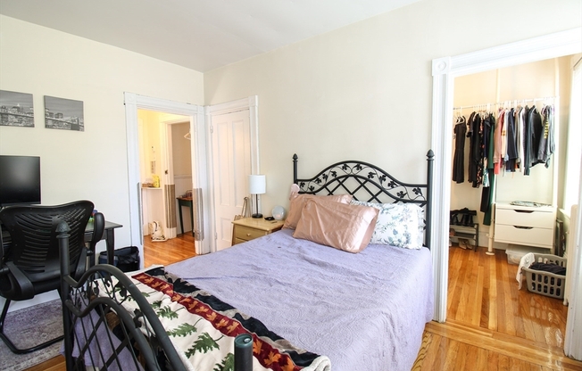 12 LINDALL PL