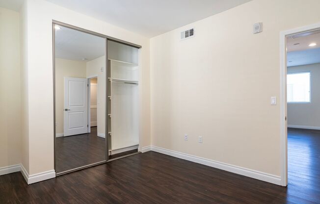 2 beds, 2 baths, 895 sqft, $2,715, Unit 207