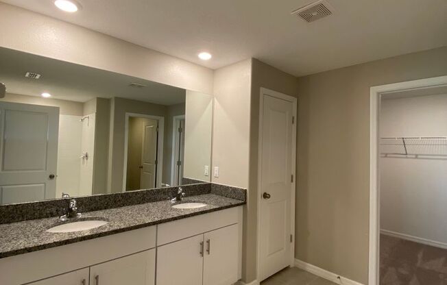 4 beds, 2 baths, $1,895