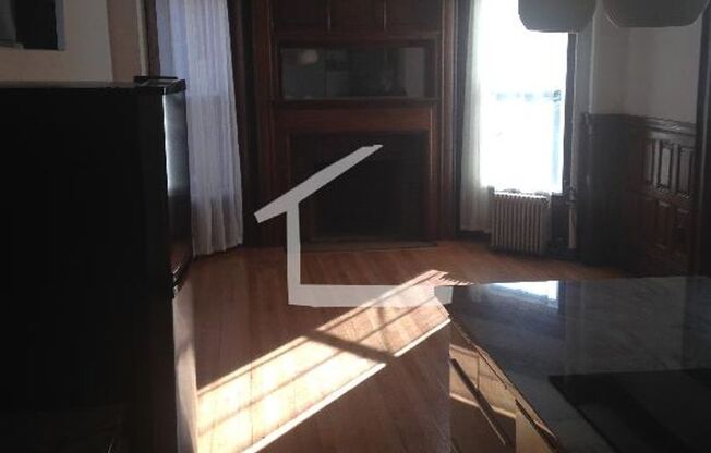 861 Beacon St #2B Boston MA 02215