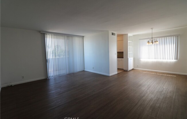 2 beds, 2 baths, 1,136 sqft, $2,695