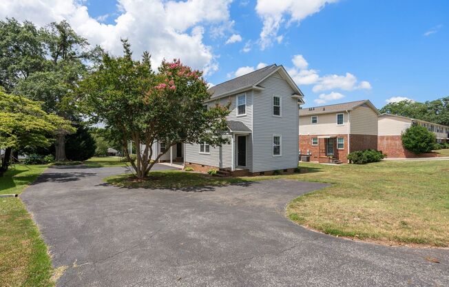 Freshly Painted, Lovely 3 BR, 2 BA Townhome, Located in the Center of Downtown Greer