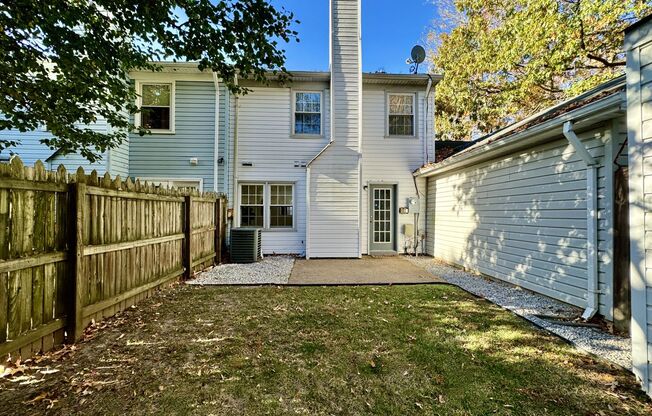 3 beds, 2.5 baths, $2,150