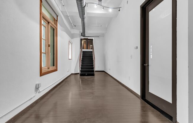 1 bed, 1 bath, $2,850, Unit 301