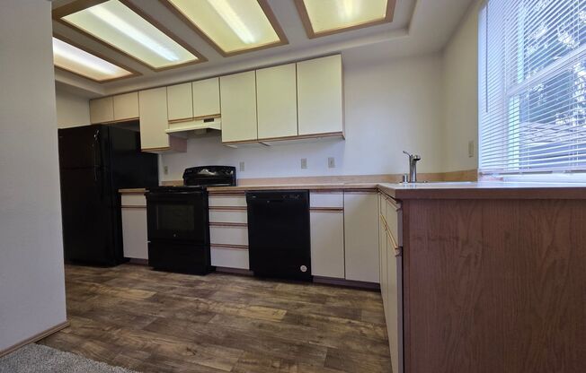 5911 200 ST SW