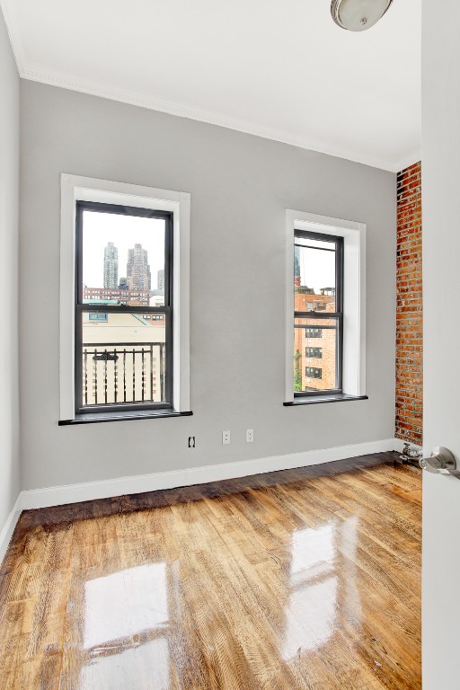 438 W 52nd St
