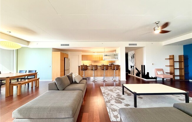 2 beds, 2.5 baths, 2,346 sqft, $6,800, Unit 1701