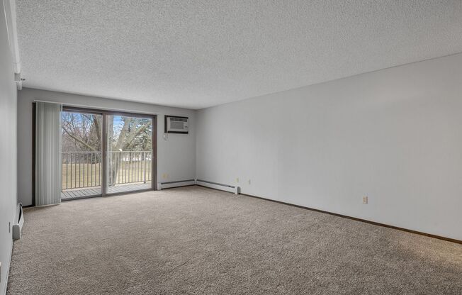 1 bed, 1 bath, 746 sqft, $1,265, Unit 324