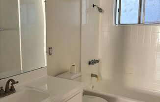 1 bed, 1 bath, 650 sqft, $1,950, Unit 28