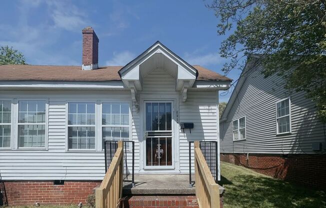 901 Price Ave