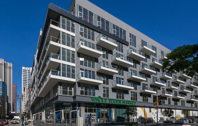 3 beds, 3 baths, 2,123 sqft, $6,000, Unit 1910