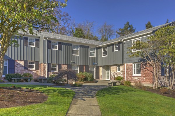 Shorewood in Mercer Island