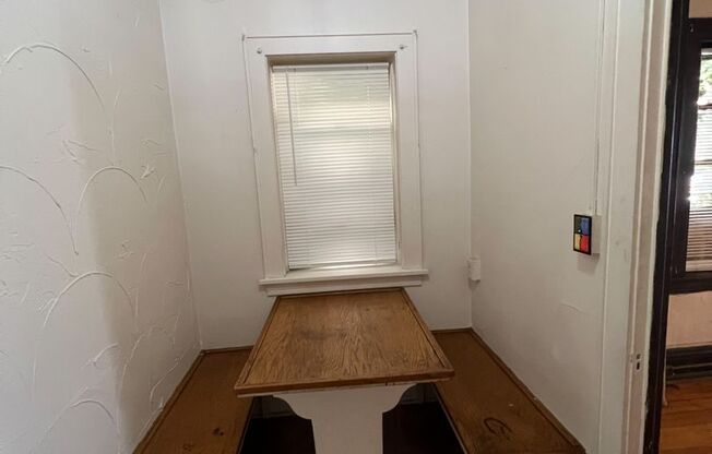 Studio, 1 bath, 366 sqft, $820, Unit 107