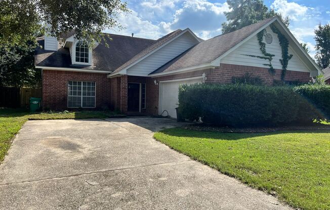 Spacious 4-Bedroom Home with High Ceilings and Prime Location Near The Woodlands