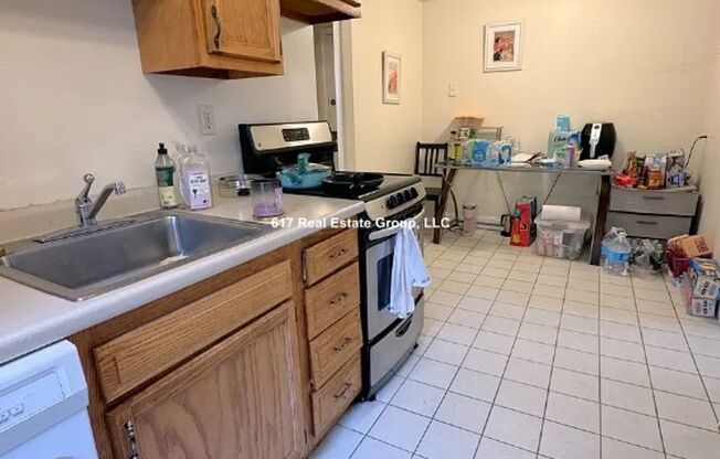 Unique Coolidge Corner apartment