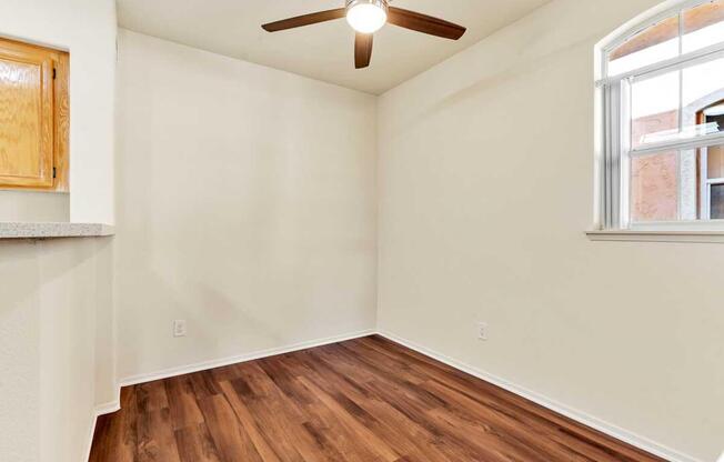 1 bed, 1 bath, 866 sqft, $2,455