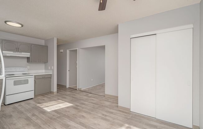 1 bed, 1 bath, 620 sqft, $1,250, Unit 29