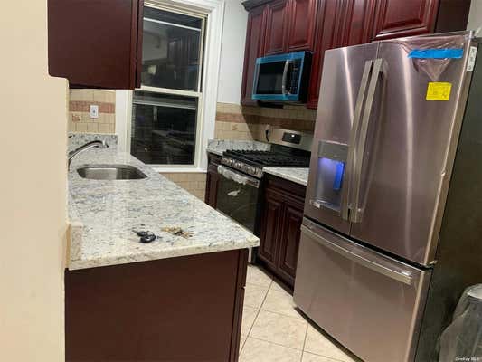 3 beds, 2 baths, $3,500