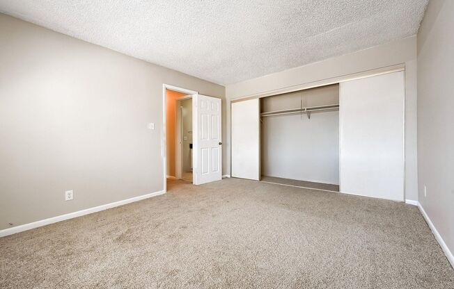 2 beds, 1.5 baths, $1,700, Unit C5