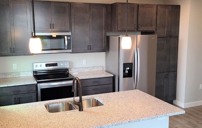 Studio, 1 bath, 526 sqft, $1,195, Unit 124-108
