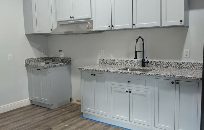 Remodeled 2/1 duplex with carport