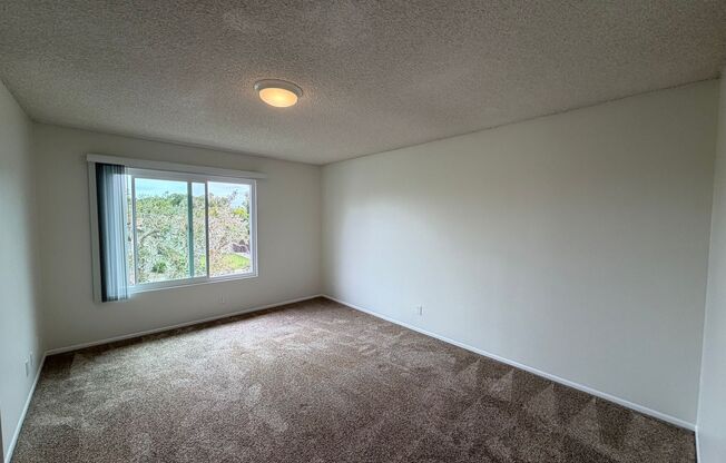 2 beds, 1 bath, 980 sqft, $2,500, Unit 054