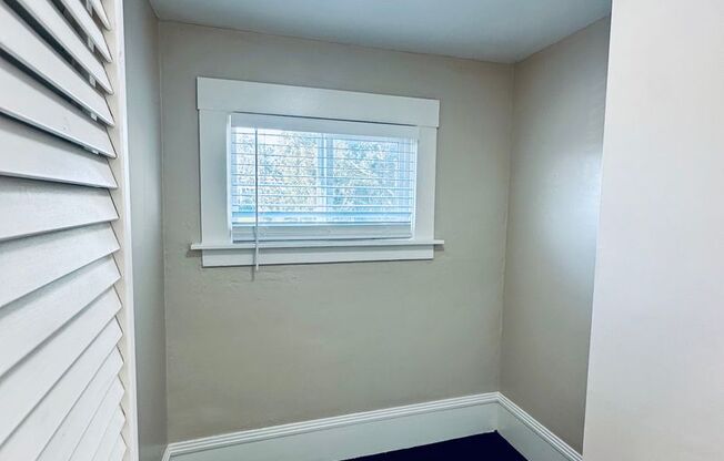 Studio, 1 bath, 650 sqft, $1,650, Unit 9