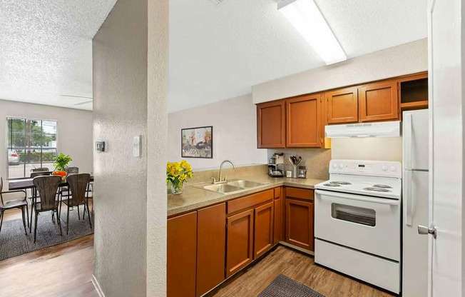 1 bed, 1 bath, 601 sqft, $825, Unit 216