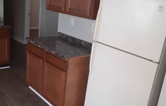 2 beds, 1 bath, $1,050